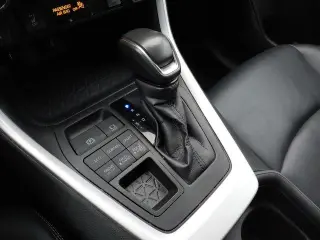 Toyota RAV4 2021 AWD XLE Premium 4dr SUV