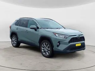Toyota RAV4 2021 AWD XLE Premium 4dr SUV