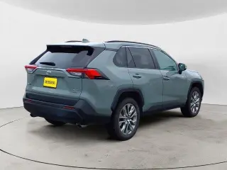 Toyota RAV4 2021 AWD XLE Premium 4dr SUV