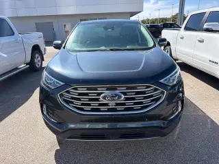 Ford Edge 2022 AWD Titanium 4dr Crossover