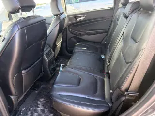 Ford Edge 2022 AWD Titanium 4dr Crossover