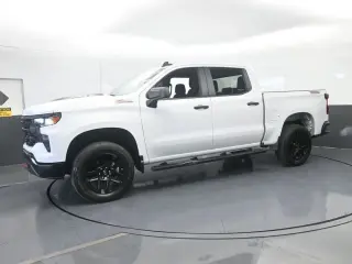 Chevrolet Silverado 1500 2025 4x4 Custom Trail Boss 4dr Crew Cab 5.8 ft. SB