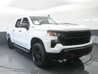 Chevrolet Silverado 1500 2025 4x4 Custom Trail Boss 4dr Crew Cab 5.8 ft. SB