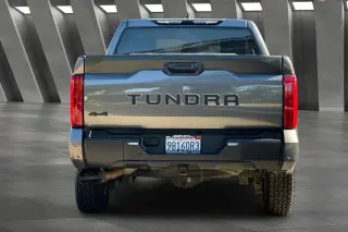 Toyota Tundra 2023 4x4 SR5 4dr CrewMax Cab Pickup SB