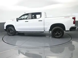 Chevrolet Silverado 1500 2024 4x4 Custom Trail Boss 4dr Crew Cab 5.8 ft. SB