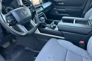 Toyota Tundra 2022 4x2 SR5 4dr CrewMax Cab Pickup SB