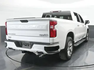 Chevrolet Silverado 1500 2021 4x2 High Country 4dr Crew Cab 5.8 ft. SB
