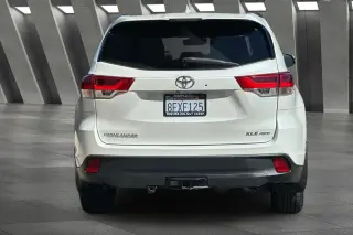 Toyota Highlander 2018 AWD XLE 4dr SUV