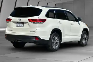 Toyota Highlander 2018 AWD XLE 4dr SUV