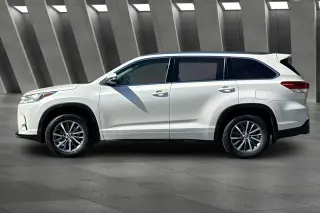 Toyota Highlander 2018 AWD XLE 4dr SUV