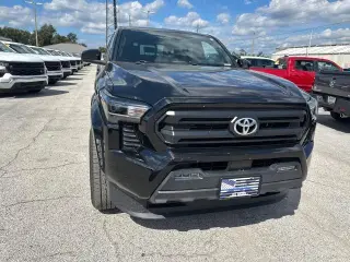 Toyota Tacoma 2024 4x2 SR5 4dr Double Cab 5.0 ft SB