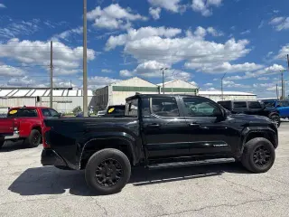 Toyota Tacoma 2024 4x2 SR5 4dr Double Cab 5.0 ft SB