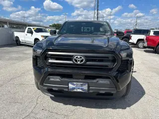 Toyota Tacoma 2024 4x2 SR5 4dr Double Cab 5.0 ft SB