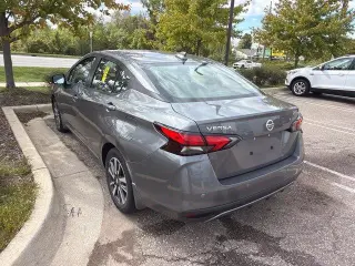 Nissan Versa 2022 SV 4dr Sedán