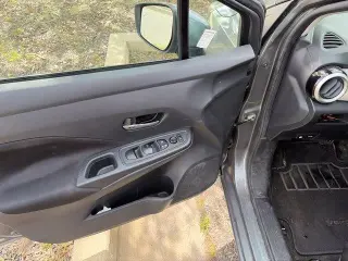 Nissan Versa 2022 SV 4dr Sedán