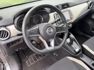 Nissan Versa 2022 SV 4dr Sedán
