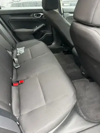 Honda Civic 2025 LX Sedán 4 puertas