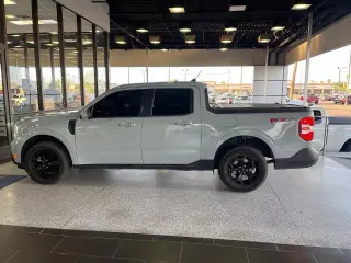 Ford Maverick 2023 AWD Lariat 4dr SuperCrew 4.5 ft. SB