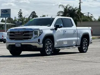 GMC Sierra 1500 2023 4x4 SLT 4dr Crew Cab 5.8 ft. SB