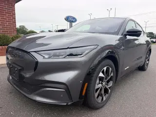 Ford Mustang Mach-E 2023 AWD Premium 4dr SUV