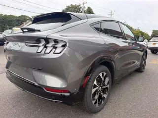Ford Mustang Mach-E 2023 AWD Premium 4dr SUV