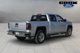 GMC Sierra 1500 2018 4x2 SLT 4dr Crew Cab 5.8 ft. SB