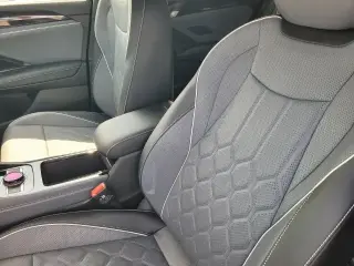 Volkswagen Tiguan 2025 AWD SEL R-Line 4Motion 4dr SUV