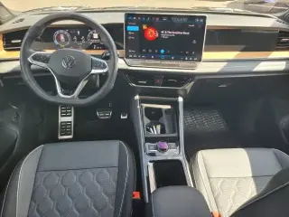 Volkswagen Tiguan 2025 AWD SEL R-Line 4Motion 4dr SUV