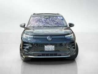 Volkswagen Tiguan 2025 AWD SEL R-Line 4Motion 4dr SUV