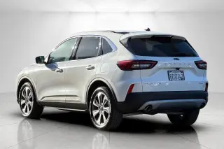 Ford Escape 2023 AWD Platinum 4dr SUV