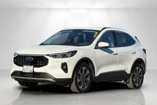 Ford Escape 2023 AWD Platinum 4dr SUV