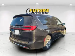 Chrysler Pacifica 2023 Touring L 4dr Mini-Van