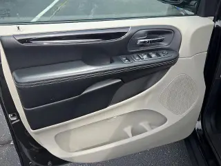 Dodge Grand Caravan 2019 SXT 4dr Mini-Van