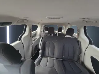 Chrysler Pacifica 2018 L 4dr Mini-Van