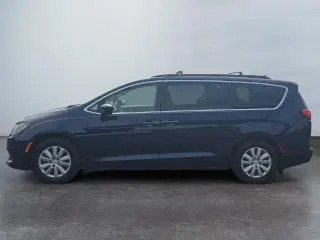 Chrysler Pacifica 2018 L 4dr Mini-Van