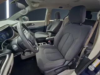 Chrysler Pacifica 2018 L 4dr Mini-Van
