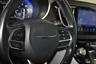 Chrysler Pacifica 2017 Touring-L 4dr Mini-Van