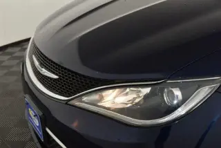 Chrysler Pacifica 2017 Touring-L 4dr Mini-Van