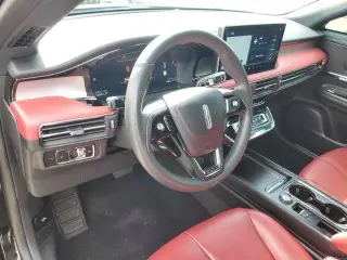 Lincoln Corsair 2023 AWD Reserve 4dr SUV