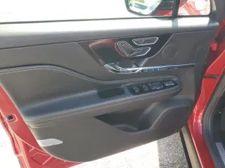 Lincoln Corsair 2024 AWD Premiere 4dr SUV