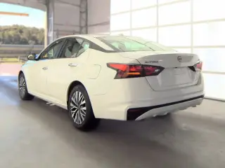 Nissan Altima 2024 AWD 2.5 SV 4dr Sedán