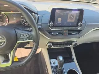 Nissan Altima 2024 AWD 2.5 SV 4dr Sedán