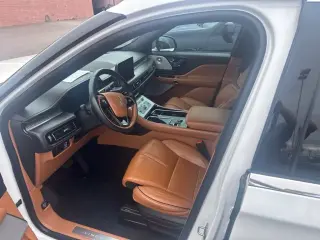 Lincoln Aviator 2021 AWD Black Label 4dr SUV