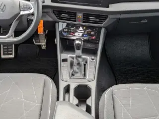 Volkswagen Jetta 2025 Sport 4dr Sedán