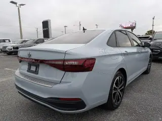 Volkswagen Jetta 2025 Sport 4dr Sedán