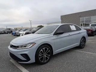 Volkswagen Jetta 2025 Sport 4dr Sedán