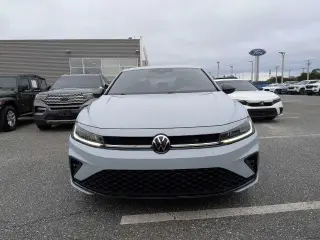 Volkswagen Jetta 2025 Sport 4dr Sedán
