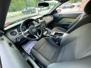 Ford Mustang 2014 V6 2dr Fastback