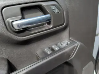 Chevrolet Silverado 1500 2023 4x2 Personalizado 4dr Crew Cab 5.8 ft. SB