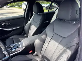 Sedán BMW 3 Series 2020 330i 4 puertas